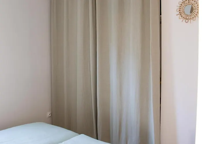 Logis Robin 阿贡科塔因维尔